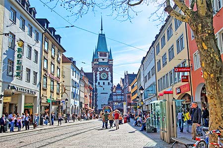 Einkaufsbummel in Freiburg im Breisgau